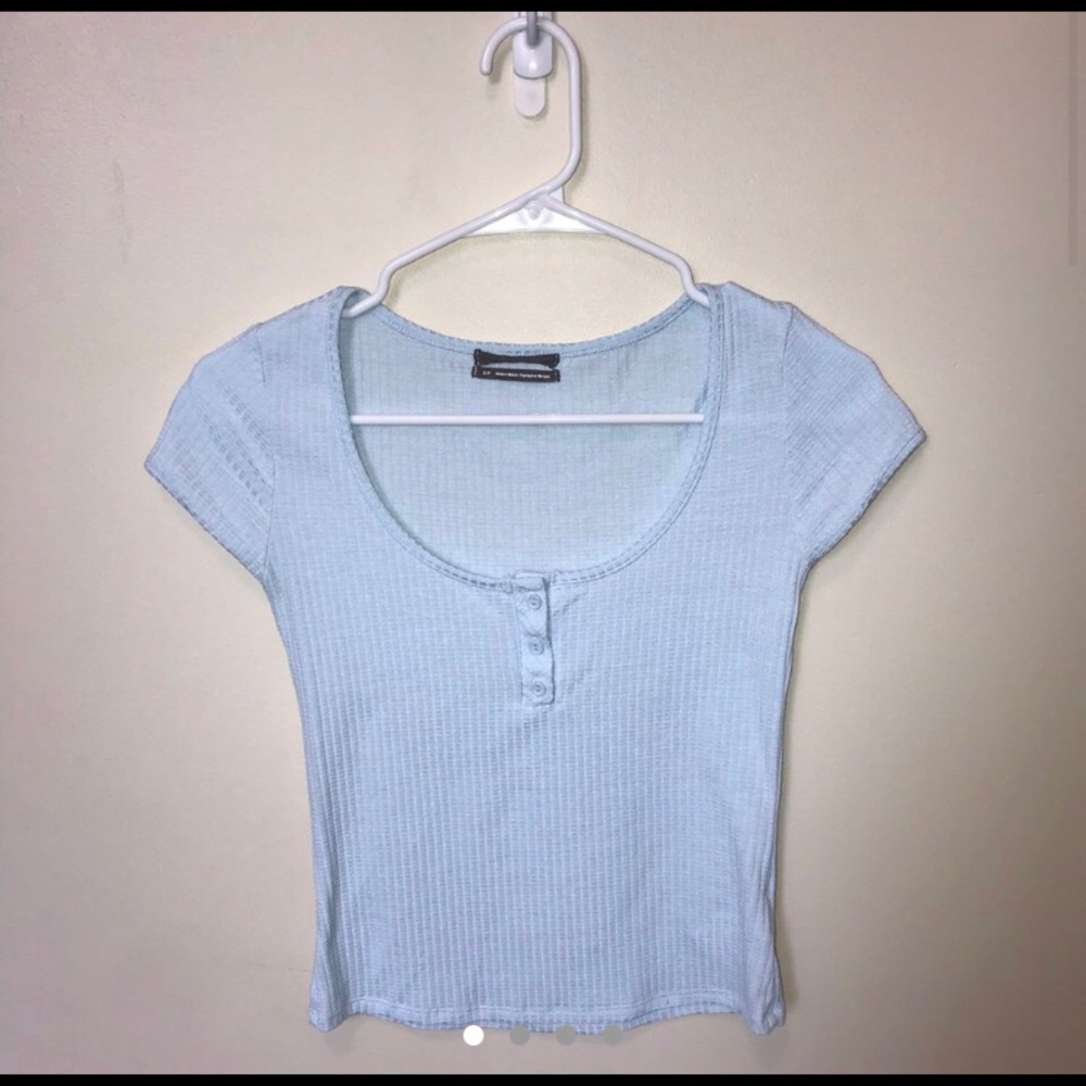 Urban Outfitters fitted button t